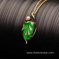 Ping an leaf natural emerald pendant